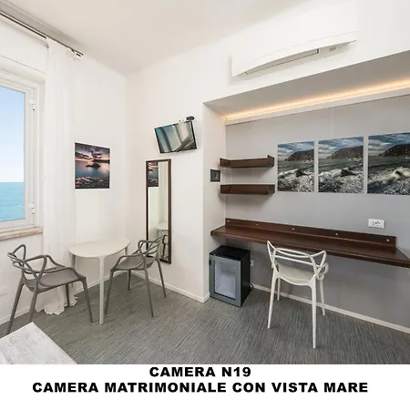 招待所 Al Mare 4*