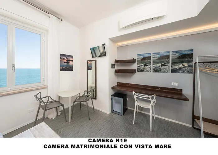 招待所 Al Mare 4*